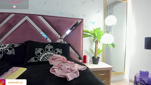 _Antonnela_ live sex cam
