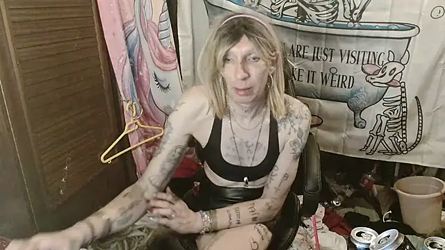 Ombeline1 live sex cam