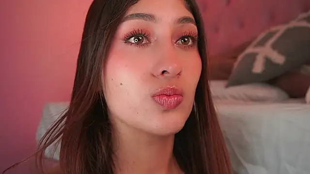 Honeyymoonn_'s cam snapshot