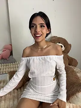 ZaraLuuv live sex cam