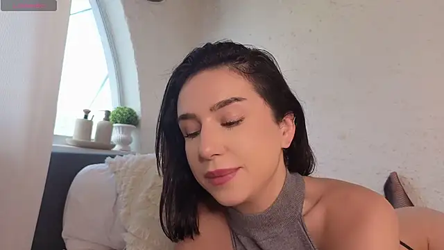 ShyColette live sex cam