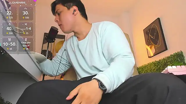 Thom_Ohtani live sex cam