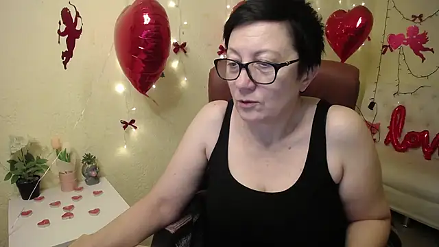 EmilyL0ve's cam snapshot