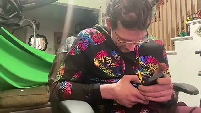 MasterDaddyCool's cam snapshot