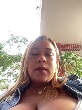 angel413's cam snapshot