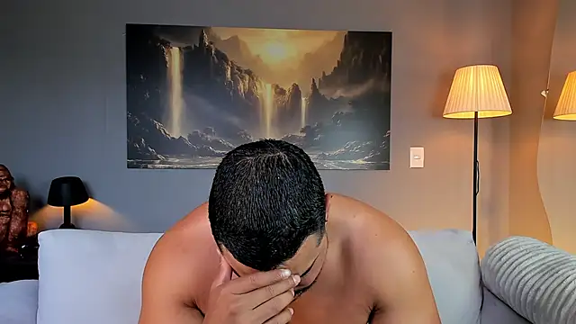 ApoloMakris's cam snapshot