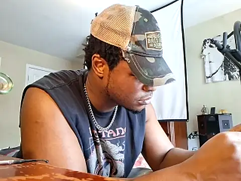 KeYBuMp323's cam snapshot