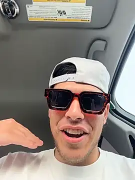 StrokingDaddy4 live sex cam