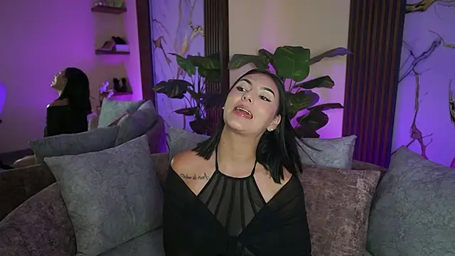 LiaWheeler live sex cam