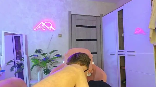 robertkingsize's cam snapshot