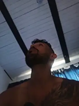 Kingbigcock23cm live sex cam