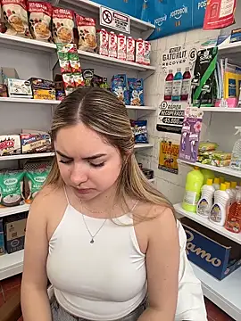 imlindapink live sex cam