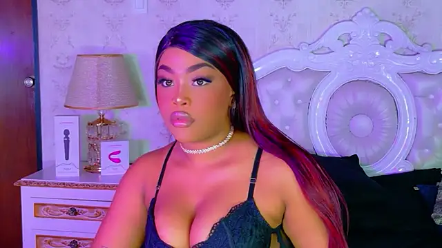 TianahGlow's cam snapshot