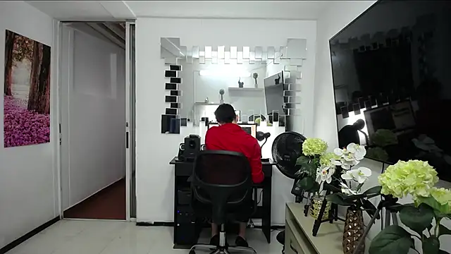 dylan_santiago_'s cam snapshot