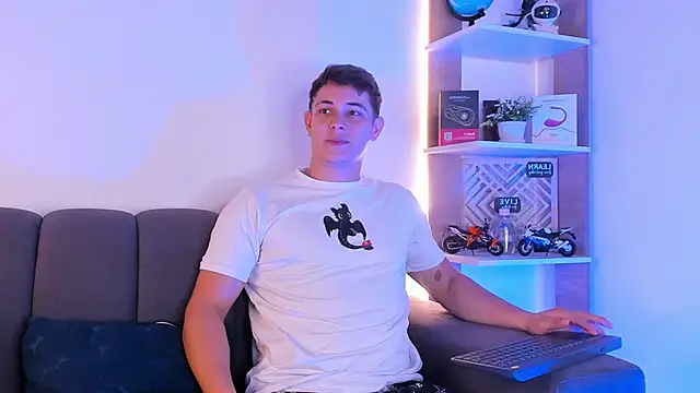 Alan_hadid1's cam snapshot