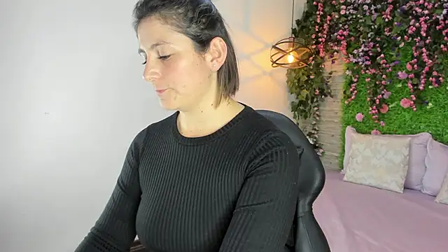 SarahDeyvis live sex cam