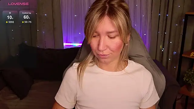 MilaBott live sex cam