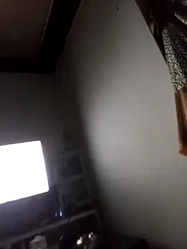 HurdlingShuttle live sex cam