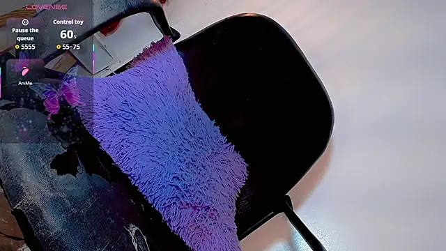 emelly_horny_ live sex cam