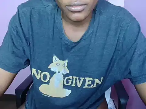 massive_squirts live sex cam