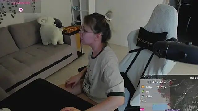 SpecterGirl's cam snapshot