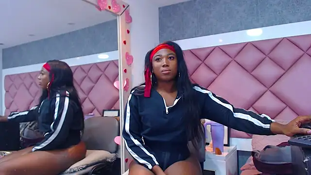 Thegreatonelady live sex cam