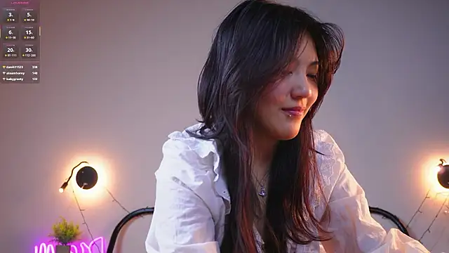 MoiraEger live sex cam