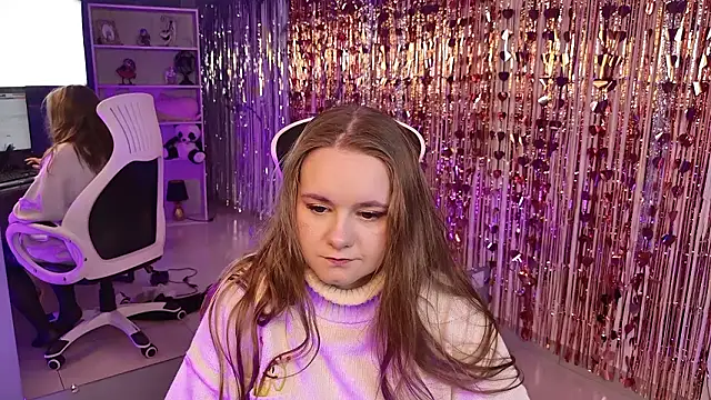 auroranelson's cam snapshot