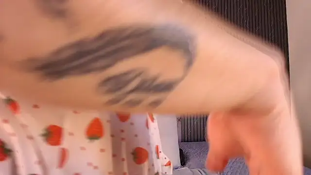 big_tits_in_your_face live sex cam