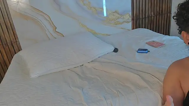 azul_honey's cam snapshot