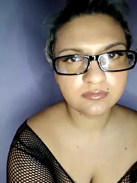 LollaHeart's cam snapshot