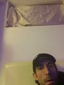 Pilote19 live sex cam