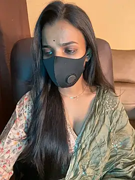 its_ur_flora's cam snapshot