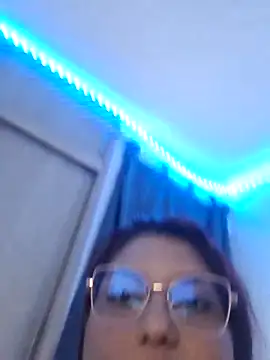 Amira-sultan's cam snapshot