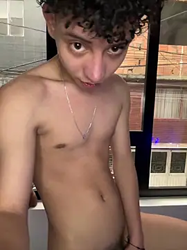 yoursexyjose live sex cam