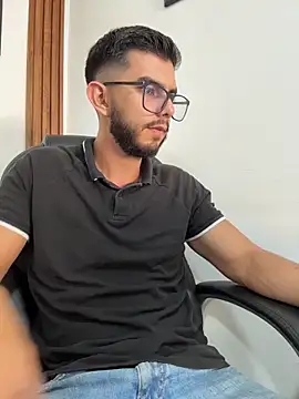 Milosky000 live sex cam