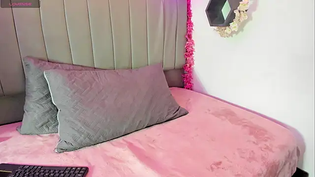 Scarlett21__'s cam snapshot