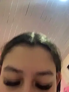 honey_luminair's cam snapshot