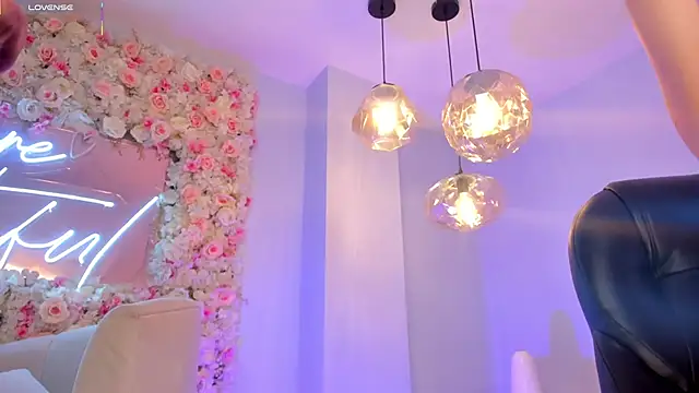 EveBensonX's cam snapshot