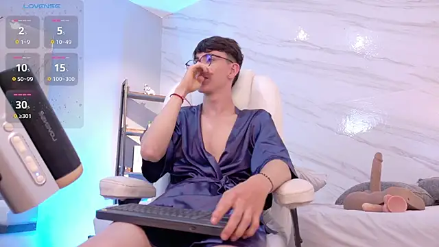 mathias_saenz live sex cam