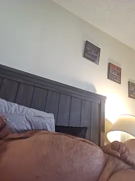 Roddog18 live sex cam
