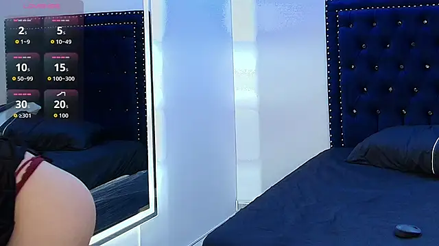 Juliieta_gray's cam snapshot