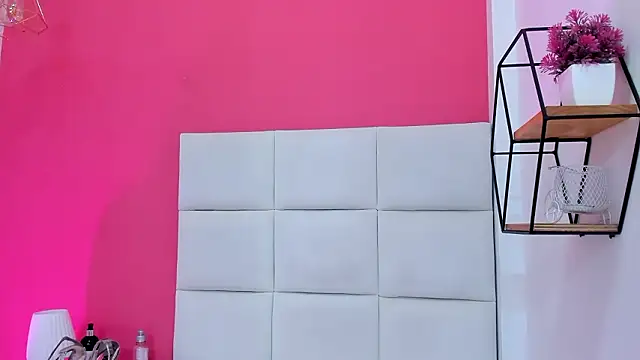 Baby_doll_XOXO live sex cam