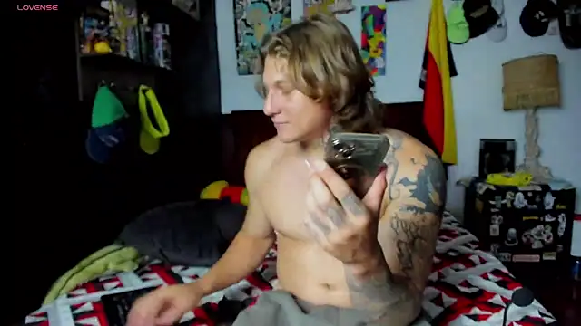 Tom_Krakow live sex cam