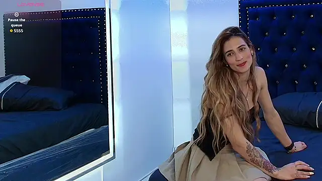 Juliieta_gray's cam snapshot