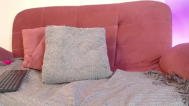 Karina2Smith's cam snapshot