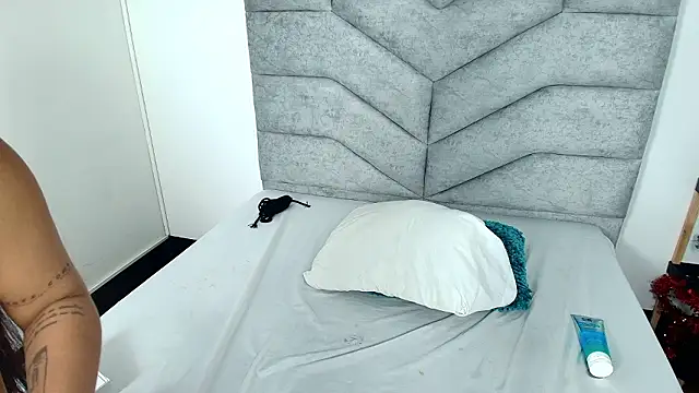 KimberlyFox_t's cam snapshot