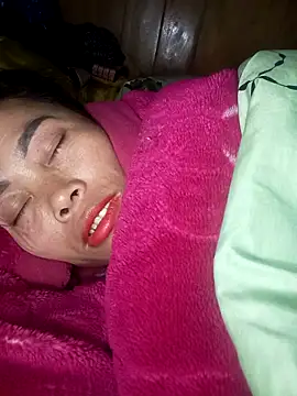 CoMay003's cam snapshot