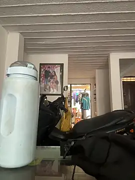 emmyjhonson07's cam snapshot