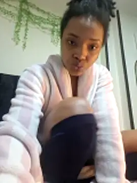 Ebony_love07 live sex cam